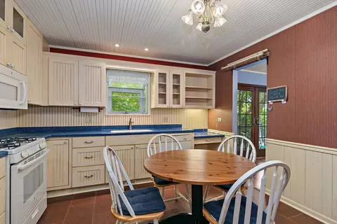 Kitchen - 2 Summit Ave, East Dundee, IL 60118 photo 5 of 5