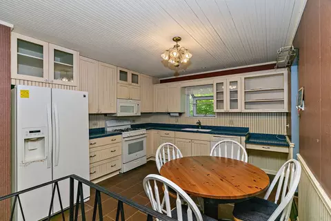 Kitchen - 2 Summit Ave, East Dundee, IL 60118 photo 2 of 5