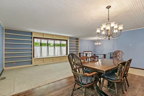 Dining - 2 Summit Ave, East Dundee, IL 60118 photo 2 of 3