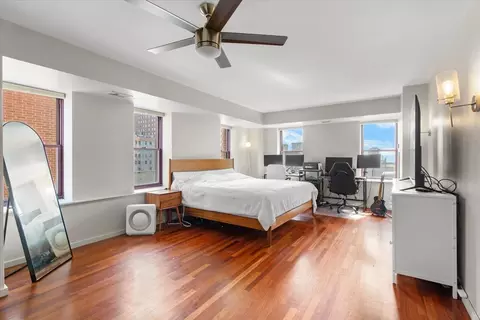 Bedroom - 40 E 9th St #1205, Chicago, IL 60605 photo 1 of 5