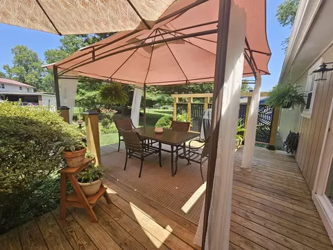 Exterior - 100 Cherry Dr, Mount Vernon, IL 62864 photo 21 of 21