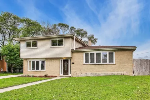 10128 Parke Ave, Oak Lawn, IL 60453