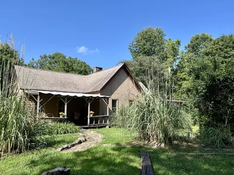 2322 Broken Handle Ln, Carbondale, IL 62902