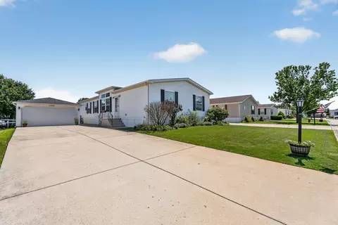 23025 Cog Hill Dr, Frankfort, IL 60423