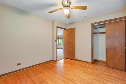Bedroom - 1025 Bode Rd, Elgin, IL 60120 photo 3 of 6