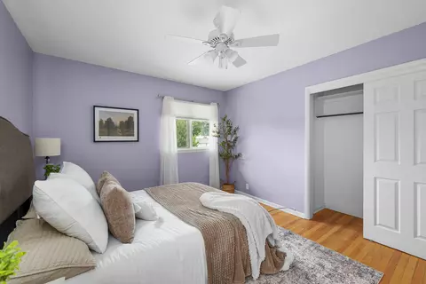 Bedroom - 242 Orchard Ct, Silvis, IL 61282 photo 2 of 8