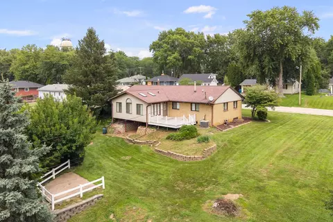 View/Area - 242 Orchard Ct, Silvis, IL 61282 photo 4 of 4