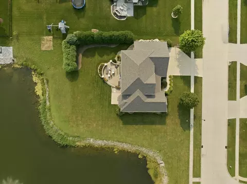 View/Area - 1203 Silver Oak Cir, Normal, IL 61761 photo 2 of 4