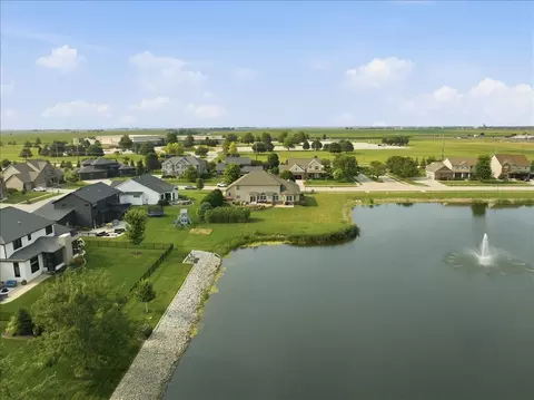 View/Area - 1203 Silver Oak Cir, Normal, IL 61761 photo 4 of 4