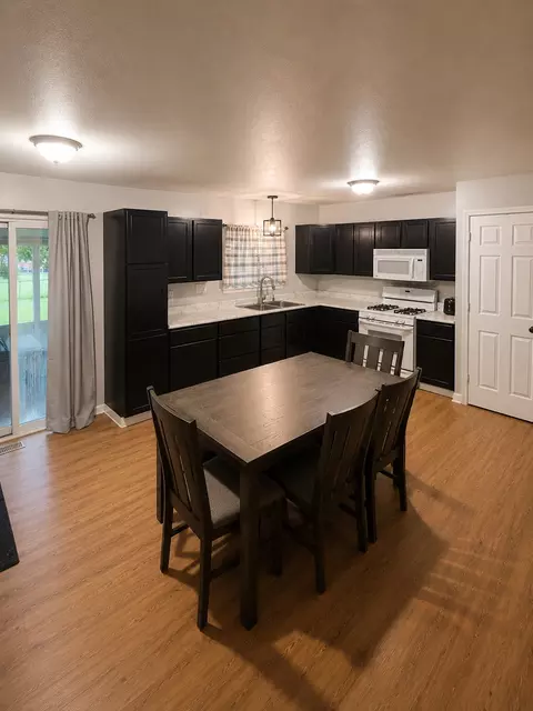 Kitchen - 1404 E 20th St, Sterling, IL 61081 photo 1 of 2