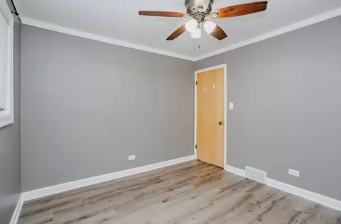 Bedroom - 711 Schiller St, Itasca, IL 60143 photo 4 of 6