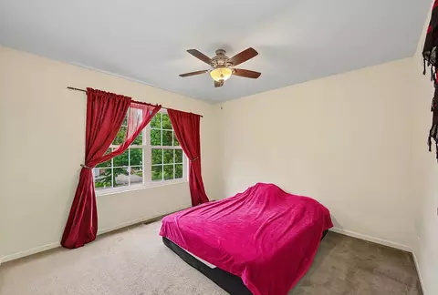 Bedroom - 11323 Glenbrook Cir, Plainfield, IL 60585 photo 6 of 8