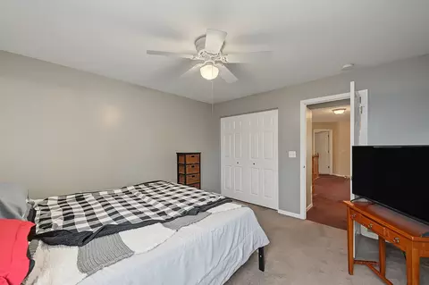 Bedroom - 11323 Glenbrook Cir, Plainfield, IL 60585 photo 5 of 8