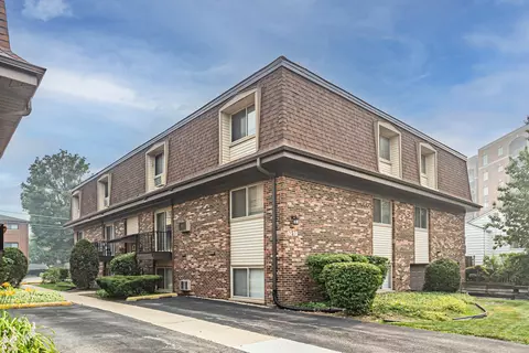 Other - 1219 E Washington St #A201, Des Plaines, IL 60016 photo 3 of 4