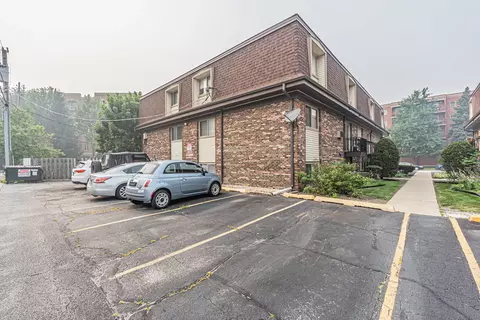 Exterior - 1219 E Washington St #A201, Des Plaines, IL 60016 photo 2 of 2