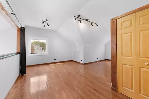Bedroom - 855 S Bartlett Rd, Bartlett, IL 60103 photo 2 of 5