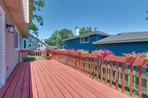 Exterior - 855 S Bartlett Rd, Bartlett, IL 60103 photo 10 of 10