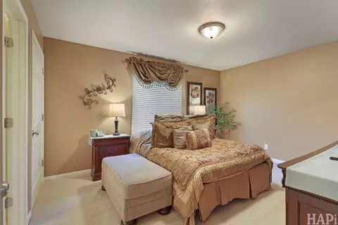 Bedroom - 4902 Pyndale Dr, Mchenry, IL 60050 photo 2 of 3