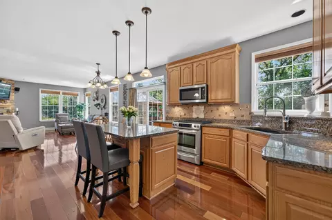 Kitchen - 955 Angle Tarn, West Dundee, IL 60118 photo 1 of 4