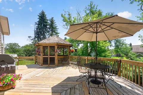 Exterior - 955 Angle Tarn, West Dundee, IL 60118 photo 9 of 11