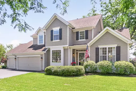 955 Angle Tarn, West Dundee, IL 60118