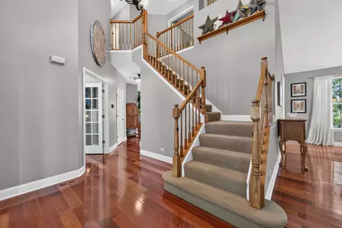 Entry Way - 955 Angle Tarn, West Dundee, IL 60118 photo 1 of 4