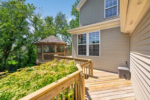 Exterior - 955 Angle Tarn, West Dundee, IL 60118 photo 7 of 11