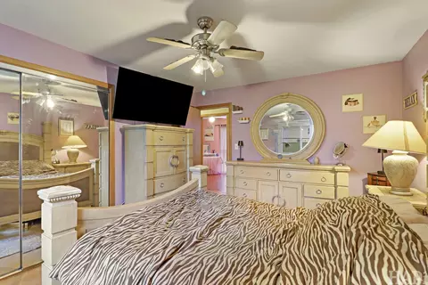 Bedroom - 214 Augusta Dr, Mchenry, IL 60050 photo 4 of 4