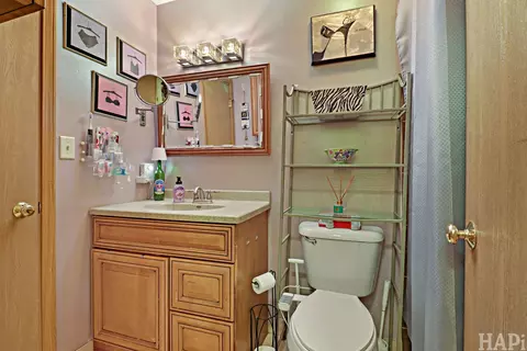 Bath - 214 Augusta Dr, Mchenry, IL 60050 photo 1 of 1