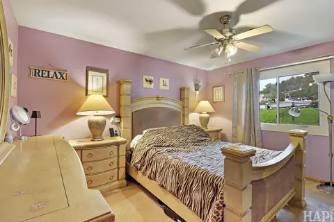 Bedroom - 214 Augusta Dr, Mchenry, IL 60050 photo 3 of 4