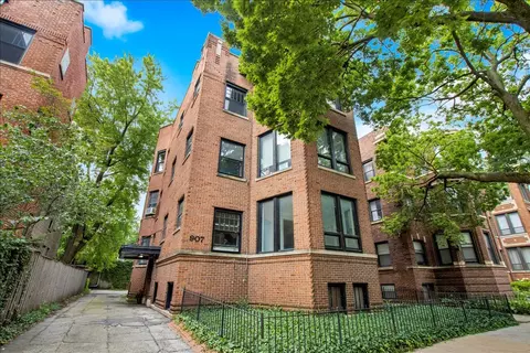 907 W Ainslie St #1, Chicago, IL 60640
