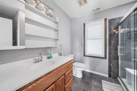 Bath - 17 W320 Scheel Dr, Willowbrook, IL 60527 photo 3 of 3