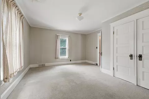 Bedroom - 1854 27th St, Moline, IL 61265 photo 2 of 4