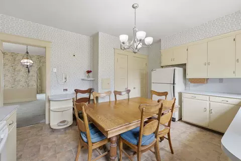 Kitchen - 1854 27th St, Moline, IL 61265 photo 2 of 4