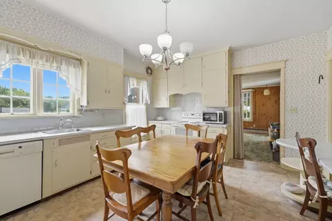 Kitchen - 1854 27th St, Moline, IL 61265 photo 3 of 4