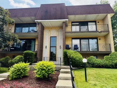 4019 W 93rd St #C, Oak Lawn, IL 60453
