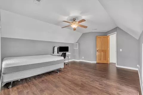 Bedroom - 513 12th St, Silvis, IL 61282 photo 2 of 3