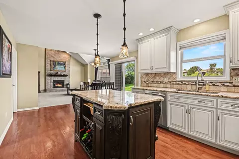 Kitchen - 25308 W Sunderlin Rd, Plainfield, IL 60585 photo 1 of 5