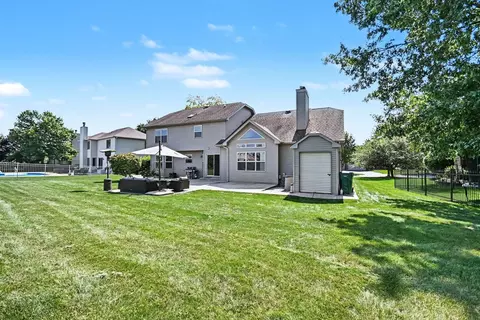 Exterior - 25308 W Sunderlin Rd, Plainfield, IL 60585 photo 4 of 8