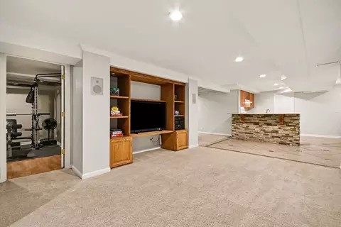 Living - 25308 W Sunderlin Rd, Plainfield, IL 60585 photo 4 of 4