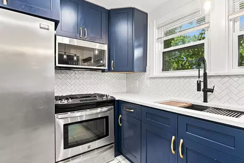 Kitchen - 111 W Delaware St, Dwight, IL 60420 photo 4 of 5