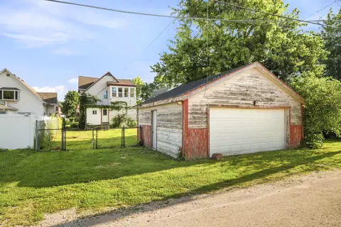 Exterior - 111 W Delaware St, Dwight, IL 60420 photo 8 of 8