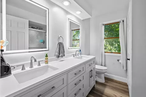 Bath - 3140 11th Ave, Moline, IL 61265 photo 1 of 2