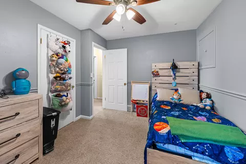 Bedroom - 3140 11th Ave, Moline, IL 61265 photo 4 of 6