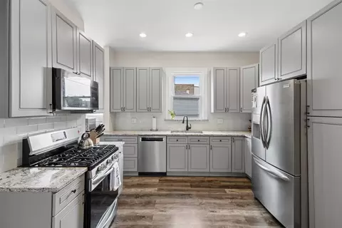 Kitchen - 1015 Beloit Ave, Forest Park, IL 60130 photo 2 of 4