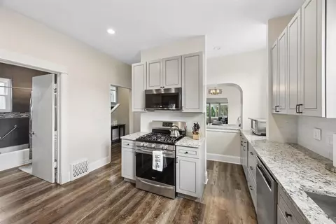 Kitchen - 1015 Beloit Ave, Forest Park, IL 60130 photo 4 of 4