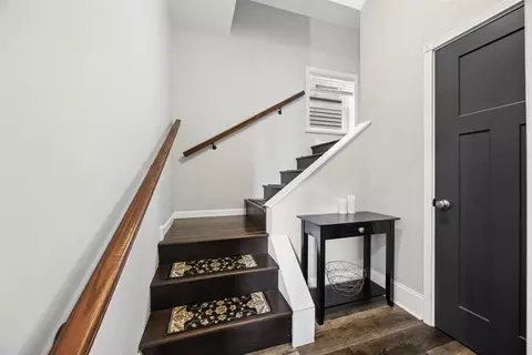 Entry Way - 1015 Beloit Ave, Forest Park, IL 60130 photo 2 of 2