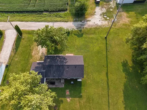 View/Area - 403 N 1st St, Sheldon, IL 60966 photo 3 of 3