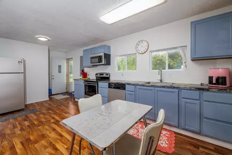 Kitchen - 403 N 1st St, Sheldon, IL 60966 photo 2 of 3