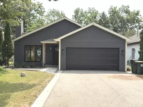 26279 N Hickory Ave, Mundelein, IL 60060